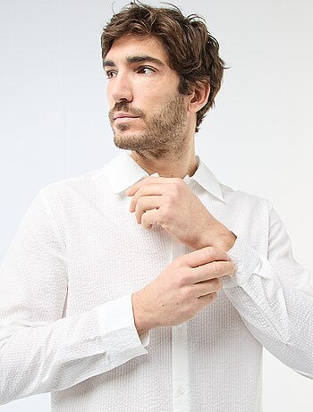 Chemise unie matière gaufrée