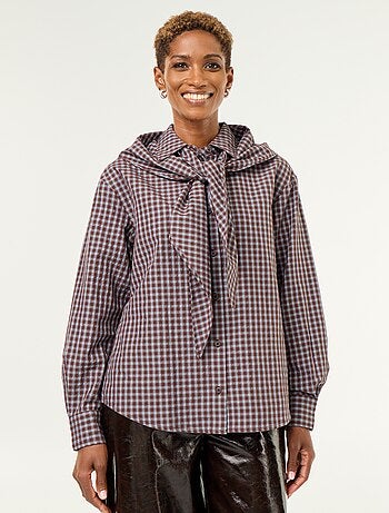 Chemisier à carreaux avec foulard