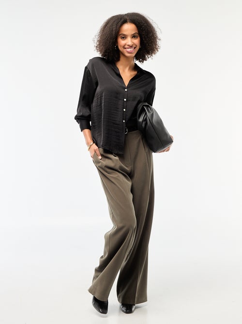 Chemisier manches longues en satin uni - Kiabi Chemisier manches longues en satin uni - Kiabi