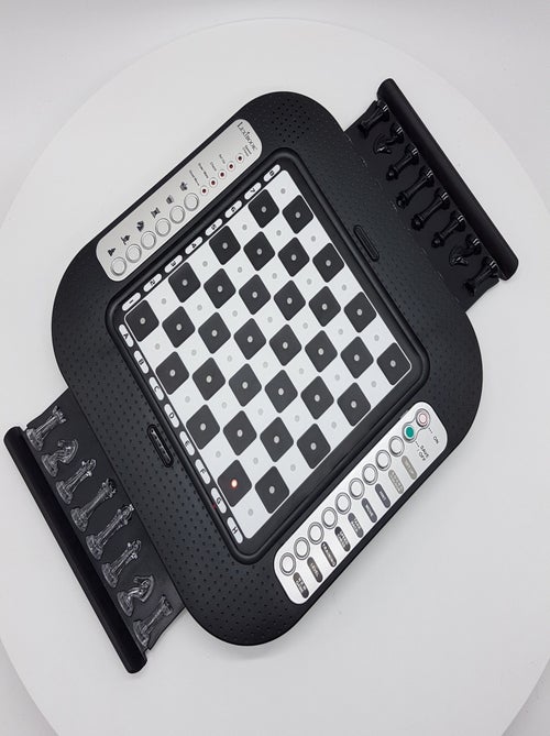 Chessman fx jeu d'échecs magnétique & électronique - Kiabi Chessman fx jeu d'échecs magnétique & électronique - Kiabi