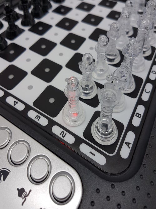 Chessman fx jeu d'échecs magnétique & électronique - Kiabi Chessman fx jeu d'échecs magnétique & électronique - Kiabi