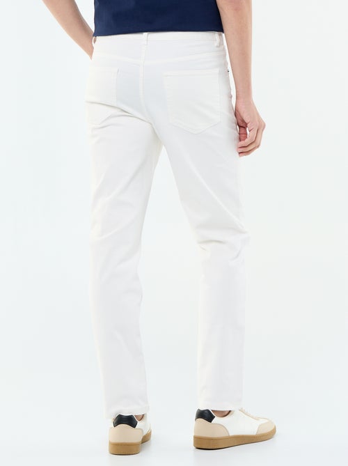 Chino slim 5 poches - L32 - Kiabi Chino slim 5 poches - L32 - Kiabi
