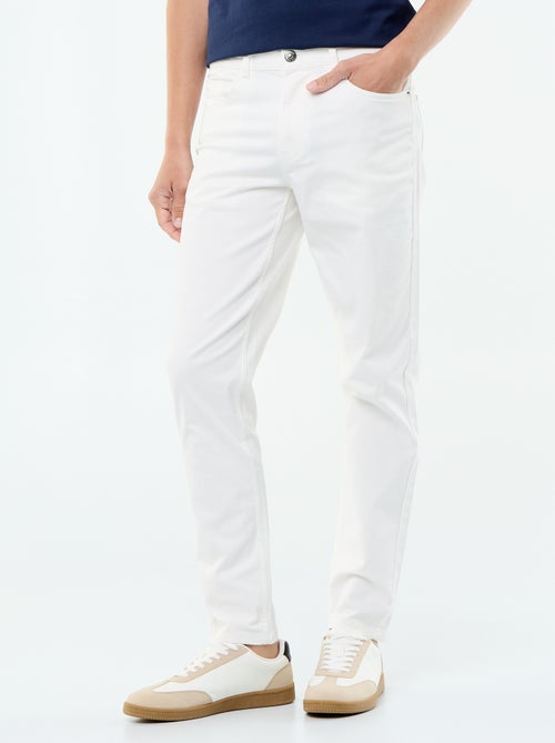 Chino slim 5 poches - L32 - Kiabi Chino slim 5 poches - L32 - Kiabi