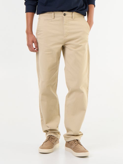 Chino uni taille standard - Kiabi Chino uni taille standard - Kiabi