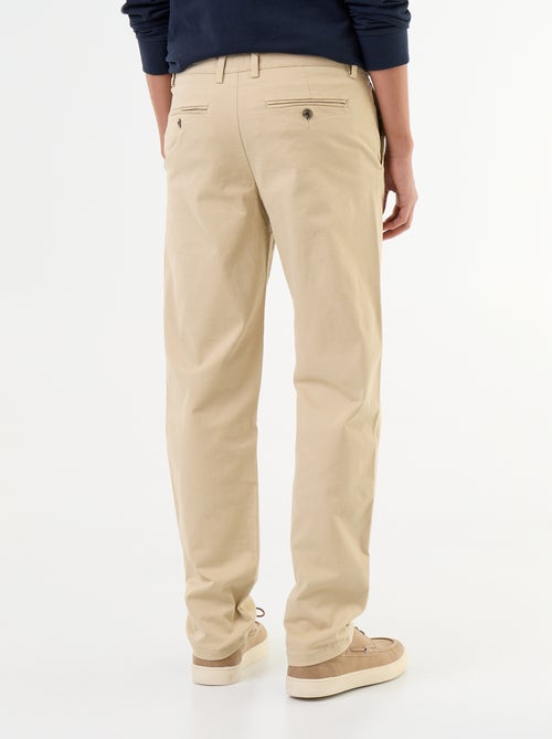 Chino uni taille standard - Kiabi Chino uni taille standard - Kiabi