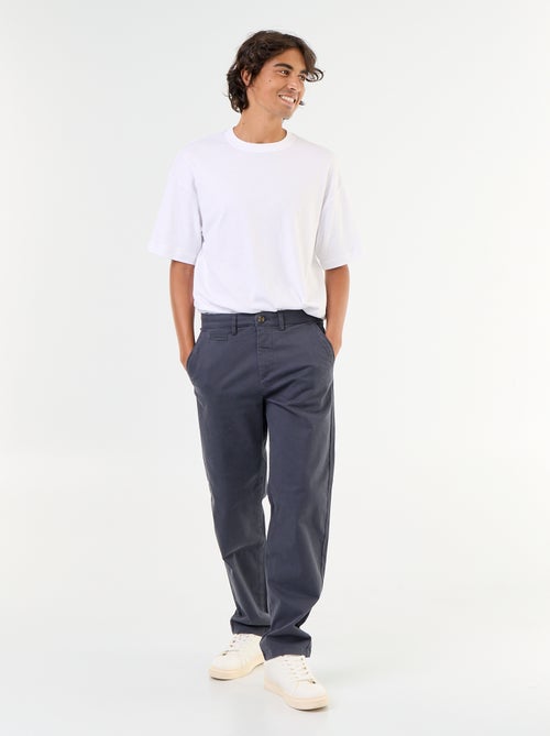 Chino uni taille standard - Kiabi Chino uni taille standard - Kiabi