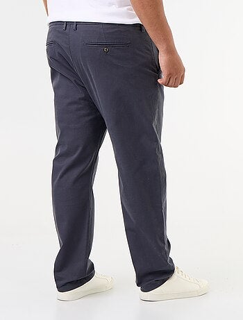 Chino uni taille standard