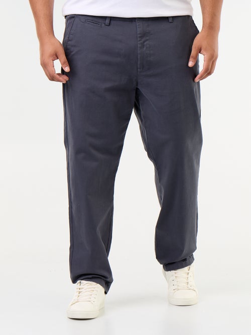 Chino uni taille standard - Kiabi Chino uni taille standard - Kiabi