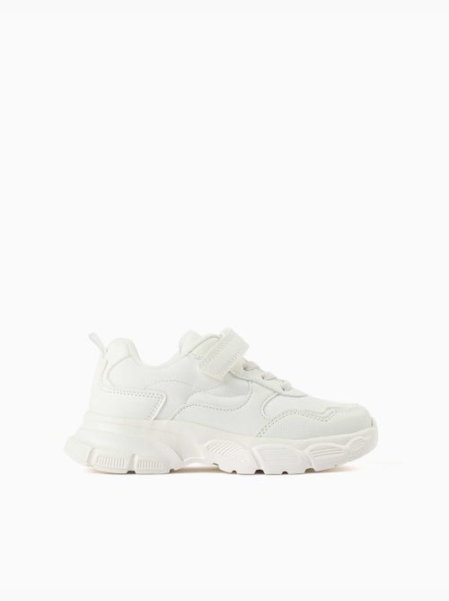 Chunky trainers van twee stoffen met mesh voering - Kiabi Chunky trainers van twee stoffen met mesh voering - Kiabi