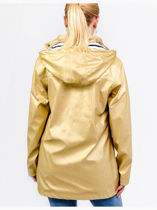 Ciré imperméable femme 'Breizh Océan' Vêtement de pluie à capuche, coutures thermosoudées - Kiabi Ciré imperméable femme 'Breizh Océan' Vêtement de pluie à capuche, coutures thermosoudées - Kiabi