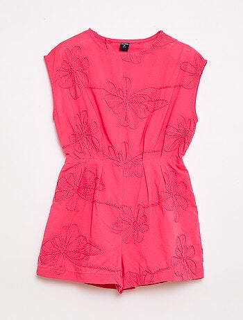 Combinaison short avec grandes fleurs brodées