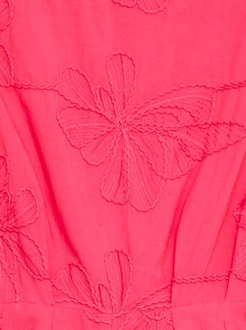 Combinaison short avec grandes fleurs brodées - Kiabi