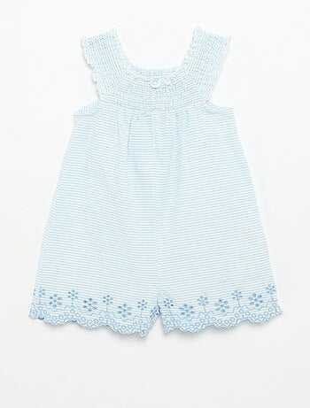 Combinaison short rayée en seersucker avec smock et broderies