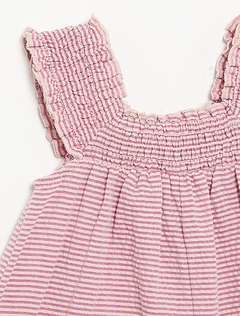 Combinaison short rayée en seersucker avec smock et broderies