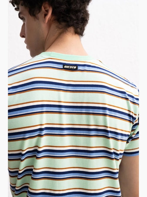 Comfort fit t-shirt met ronde hals en strepen giesto - Kiabi Comfort fit t-shirt met ronde hals en strepen giesto - Kiabi