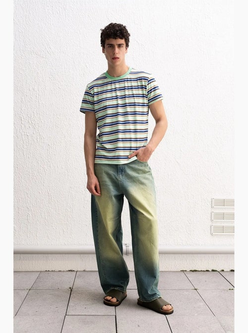Comfort fit t-shirt met ronde hals en strepen giesto - Kiabi Comfort fit t-shirt met ronde hals en strepen giesto - Kiabi