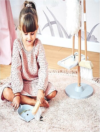 Complete houten schoonmaakset voor kinderen – opbergrek en 5 accessoires