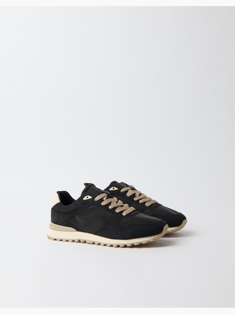 Contrasterende sneakers, mo fashion Zwart - Kiabi