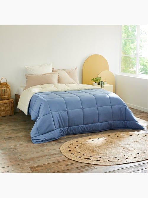 Couette chaude microfibre bicolore 400 gr/m2 - Kiabi Couette chaude microfibre bicolore 400 gr/m2 - Kiabi