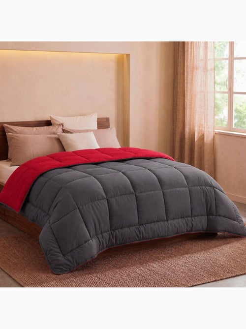 Couette d'été en microfibre bicolore - Kiabi Couette d'été en microfibre bicolore - Kiabi