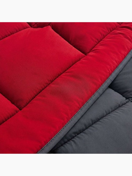 Couette d'été en microfibre bicolore - Kiabi Couette d'été en microfibre bicolore - Kiabi