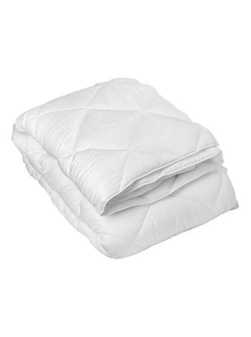 Couette en microfibre 4 saisons - Kiabi Couette en microfibre 4 saisons - Kiabi