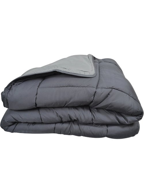 Couette légère réversible bicolore en microfibre 200 gr/m² - Kiabi Couette légère réversible bicolore en microfibre 200 gr/m² - Kiabi