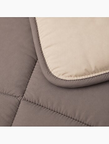 Couette légère réversible bicolore en microfibre 200 gr/m²
