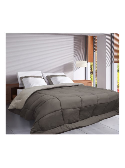 Couette légère réversible bicolore en microfibre 200 gr/m² - Kiabi Couette légère réversible bicolore en microfibre 200 gr/m² - Kiabi