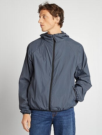 Coupe-vent déperlant