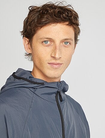 Coupe-vent déperlant