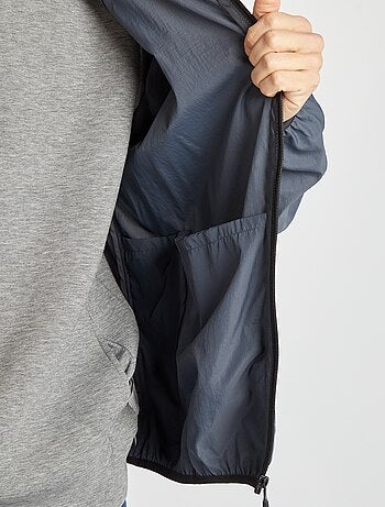 Coupe-vent déperlant