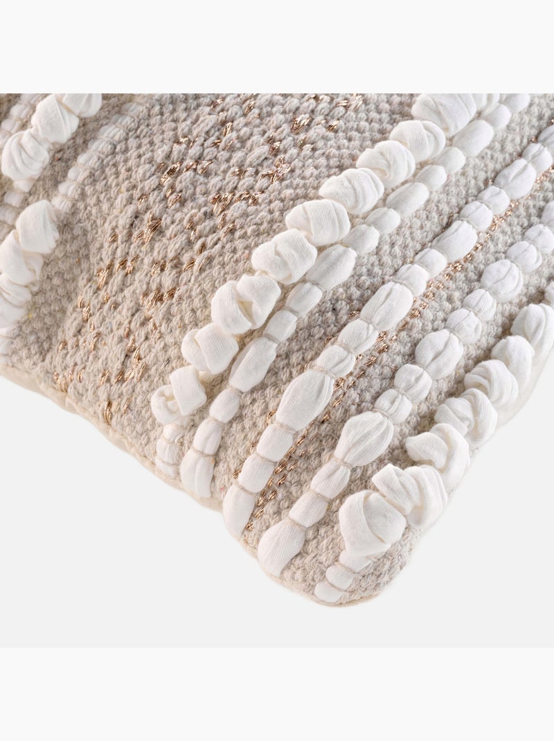 Coussin déhoussable en polycoton avec broderies et fils métallisés Beige coquille - Kiabi