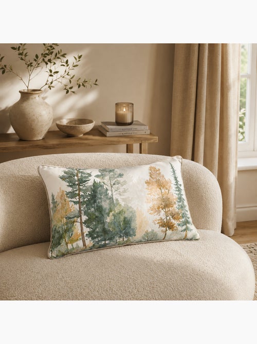 Coussin déhoussable motif aquarelle forêt - Kiabi Coussin déhoussable motif aquarelle forêt - Kiabi