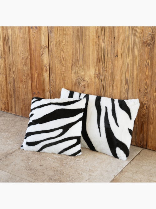 Coussin garni à motif zèbre avec dos en velours - Kiabi