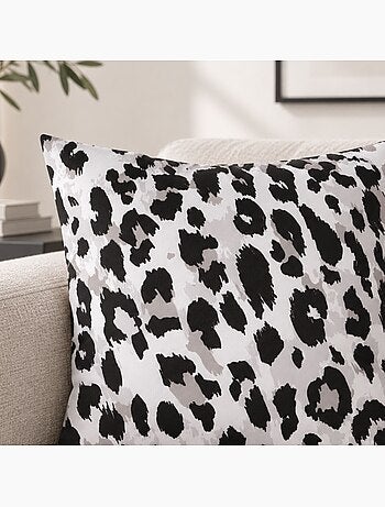 Coussin motif léopard