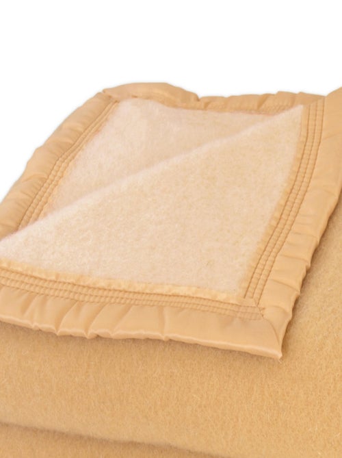 Couverture en 100% pure laine vierge 500g/m² - Kiabi Couverture en 100% pure laine vierge 500g/m² - Kiabi