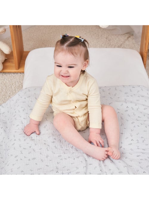 Couverture enfant 75x100 en gaze de coton Oeko-Tex et minky | SUPERBE BEBE - Kiabi Couverture enfant 75x100 en gaze de coton Oeko-Tex et minky | SUPERBE BEBE - Kiabi