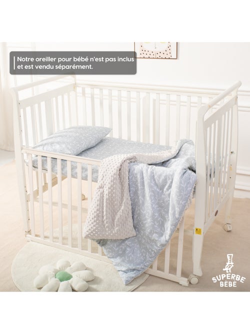 Couverture enfant en Coton Oeko-tex et Minky | SUPERBE BEBE - Kiabi Couverture enfant en Coton Oeko-tex et Minky | SUPERBE BEBE - Kiabi