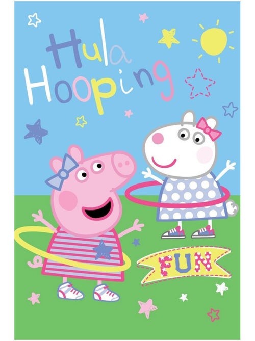 Couverture polaire Peppa Pig motif hula-hoop en polyester - Kiabi Couverture polaire Peppa Pig motif hula-hoop en polyester - Kiabi