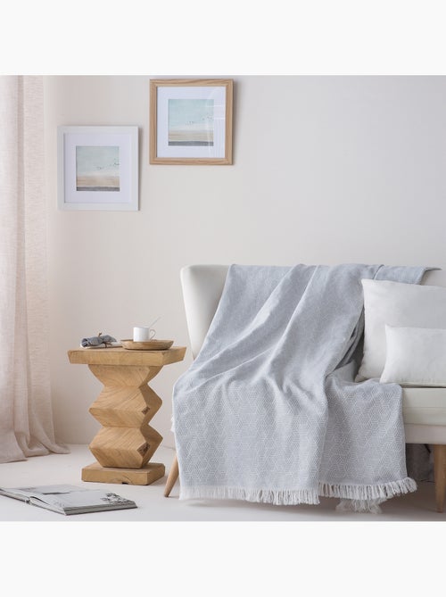 Couverture type Plaid, tissu texturé en fil teint, avec franges - Gamusi - Kiabi Couverture type Plaid, tissu texturé en fil teint, avec franges - Gamusi - Kiabi