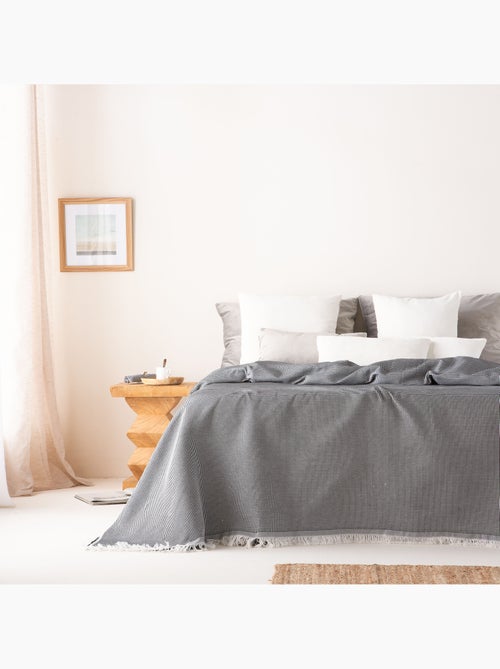 Couverture type Plaid, tissu texturé en fil teint en relief en nid d'abeille, avec franges - Gamusi - Kiabi