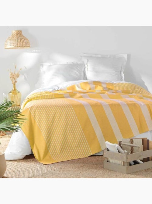 Couvre lit 1 personne coton/polyester tisse adele - Kiabi Couvre lit 1 personne coton/polyester tisse adele - Kiabi
