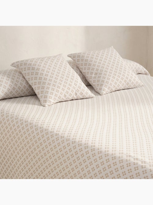 Couvre-lit en coton avec motif géométrique en relief, tissu texturé. - Kiabi Couvre-lit en coton avec motif géométrique en relief, tissu texturé. - Kiabi