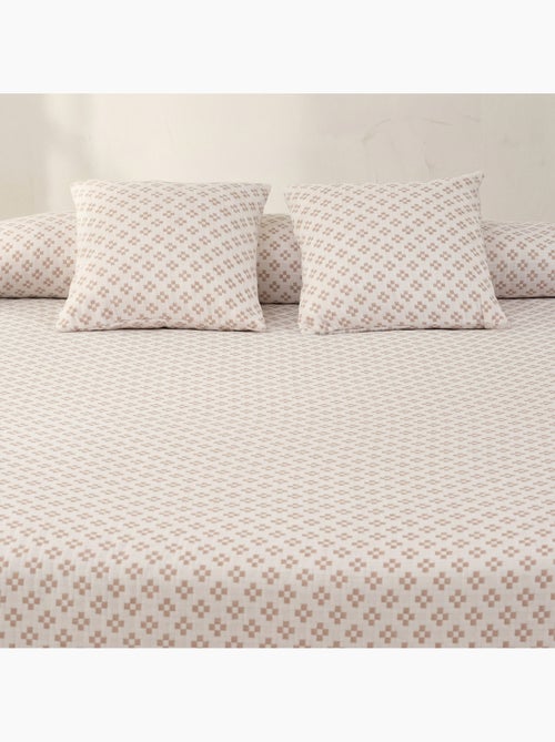 Couvre-lit en coton avec motif géométrique en relief, tissu texturé. - Kiabi Couvre-lit en coton avec motif géométrique en relief, tissu texturé. - Kiabi