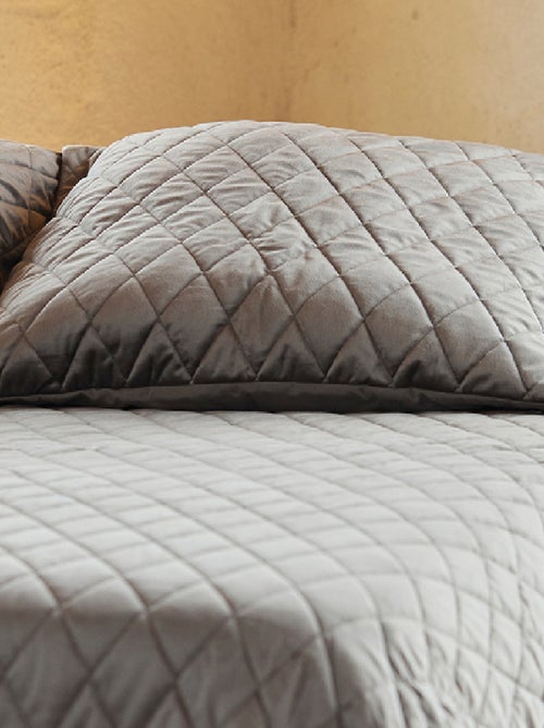 Couvre-lit et taies d'oreiller en velours matelassé - Kiabi