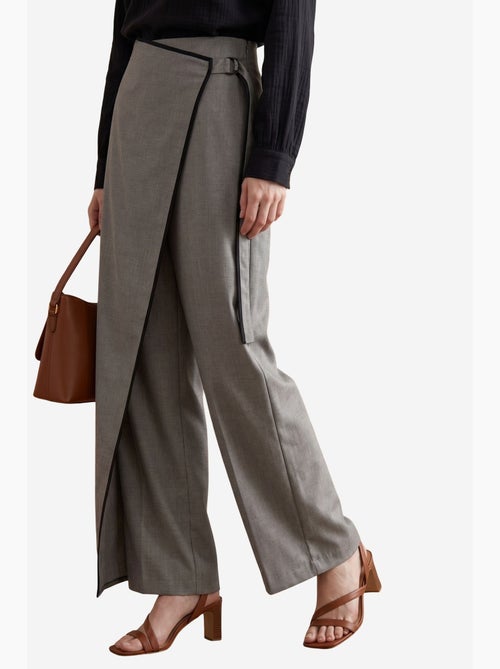 Crêpe broek met wijde pijp en hoge taille my fashion - Kiabi Crêpe broek met wijde pijp en hoge taille my fashion - Kiabi