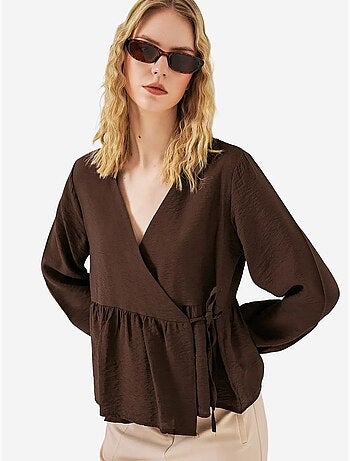 Crêpe wikkelblouse met v-hals en strikdetail bdart