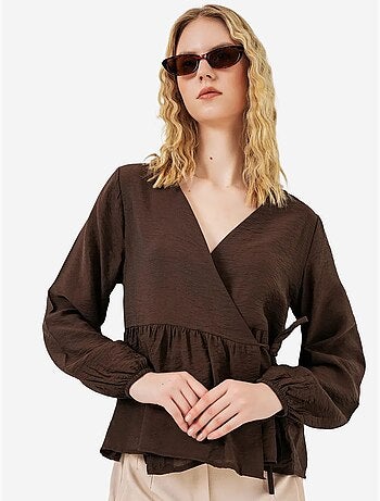 Crêpe wikkelblouse met v-hals en strikdetail bdart