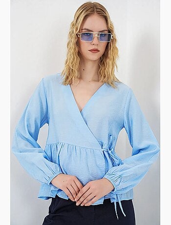 Crêpe wikkelblouse met v-hals en strikdetail bdart